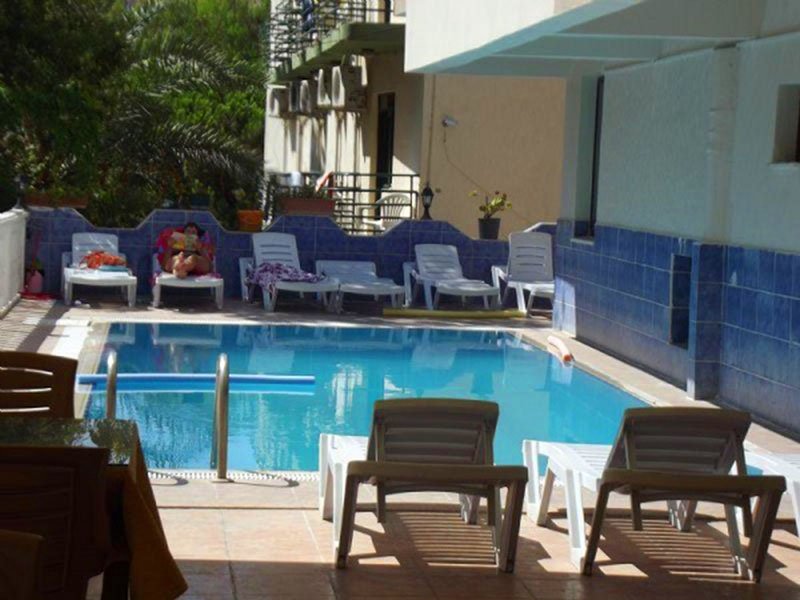 Hotel Mesut bazen