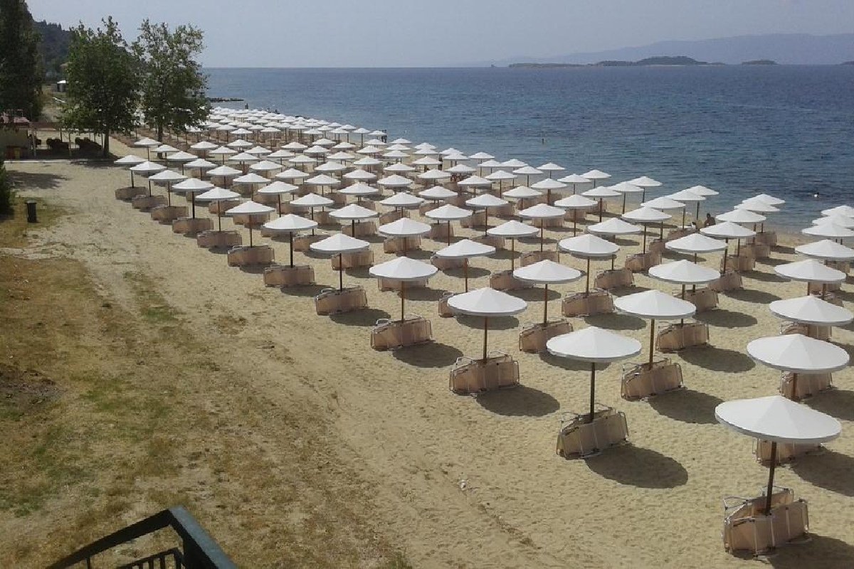 Hotel Akrathos Beach plaža