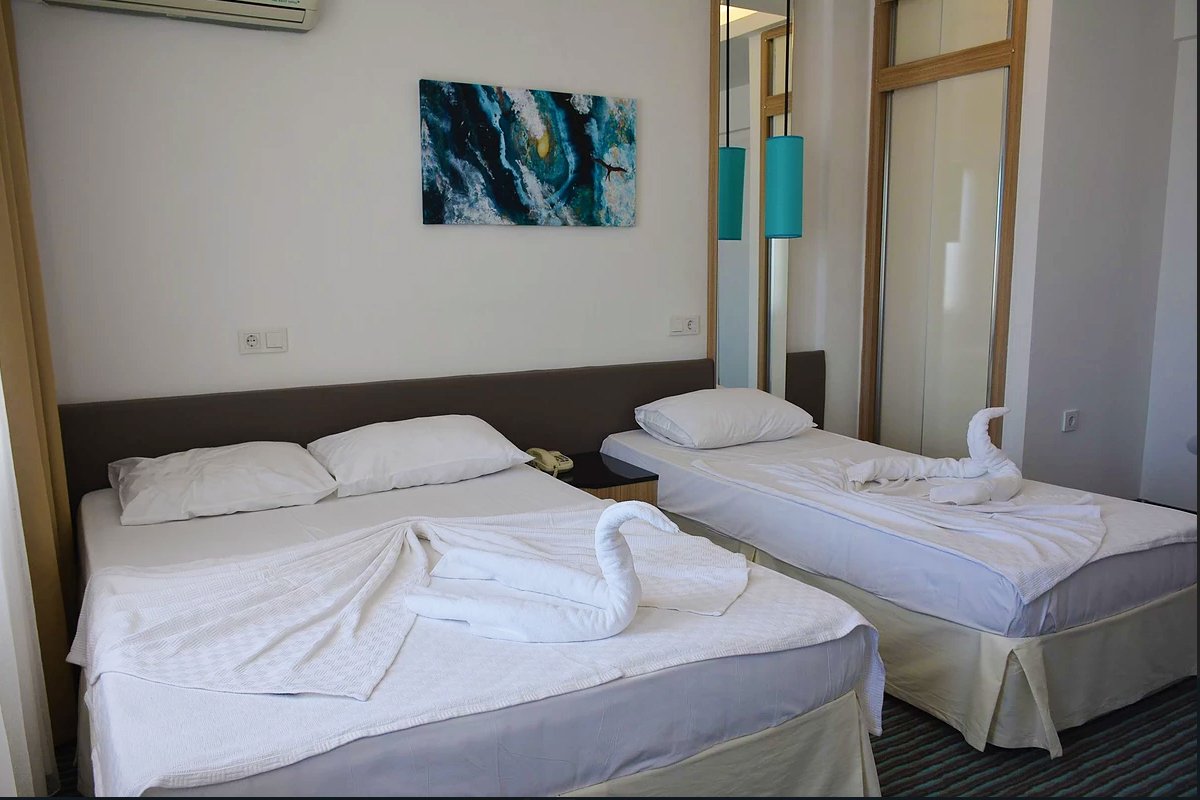 Hotel Amfora trokrevetna soba