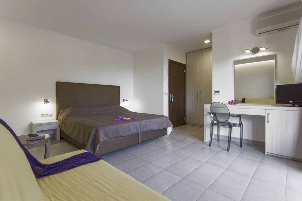 Lagomandra Beach Hotel - soba