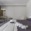 Thumbnail of http://Lagomandra%20Beach%20Hotel%20-%20francuski%20lezaj