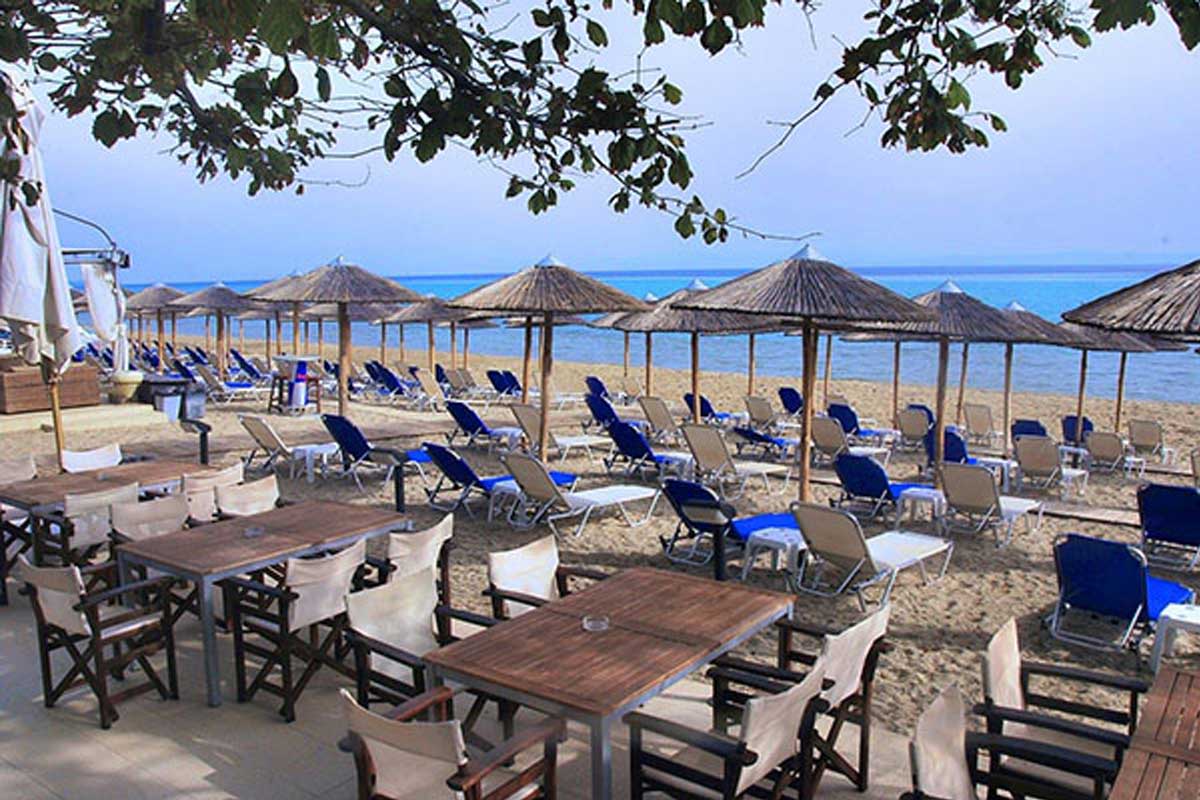 Naias Beach Hotel beach bar