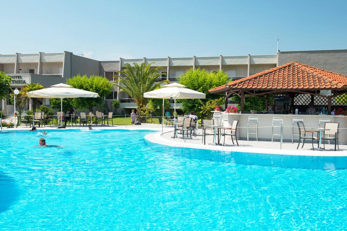 Hotel Aethria pool bar