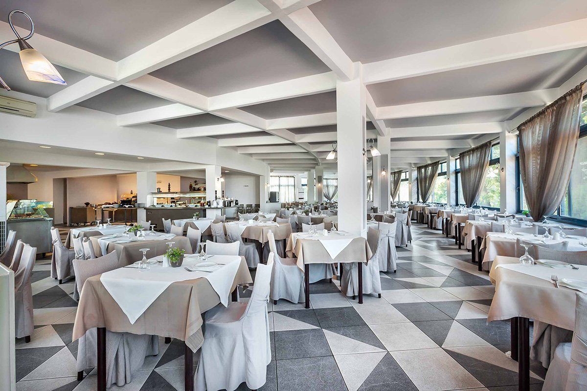 Atrium hotel restoran