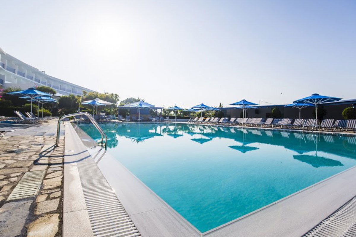 Delphi Beach hotel bazen