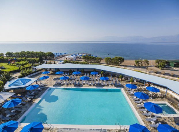 Delphi Beach hotel bazen