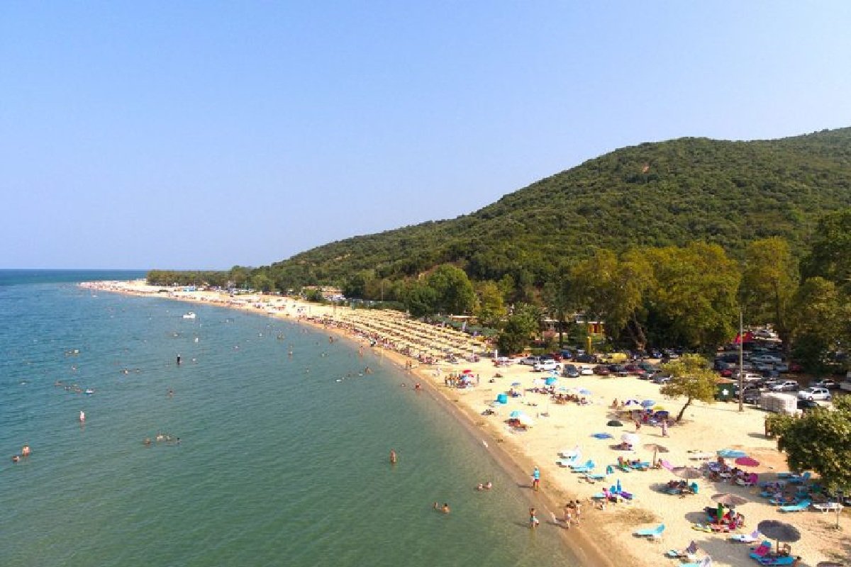 Plaža u mestu Stavros