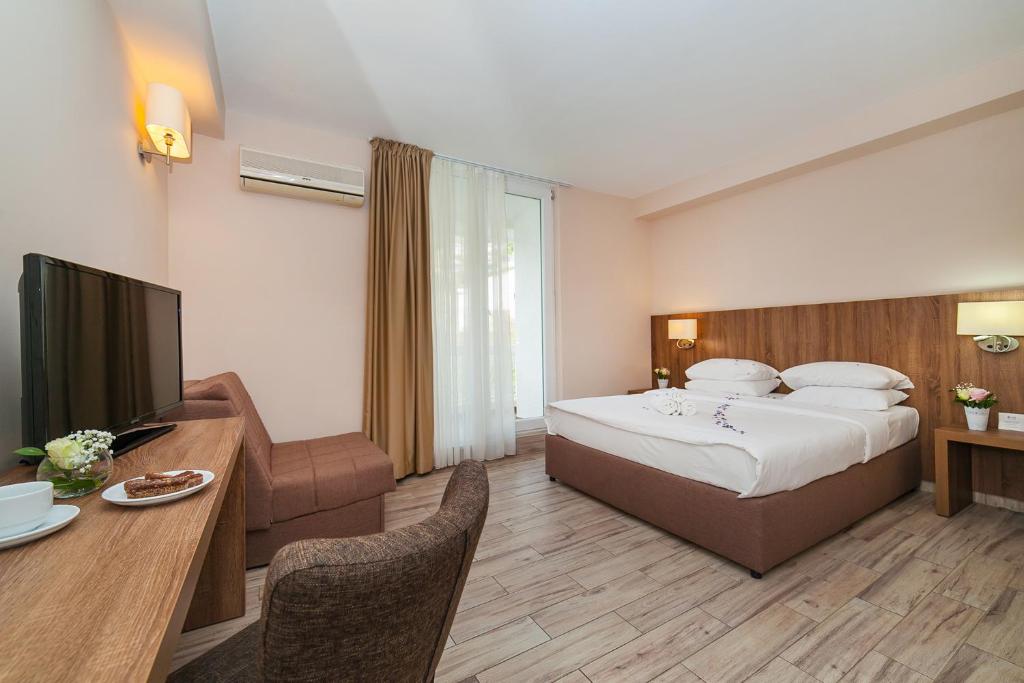 Hotel Sato - Apatman - AquaTravel.rs