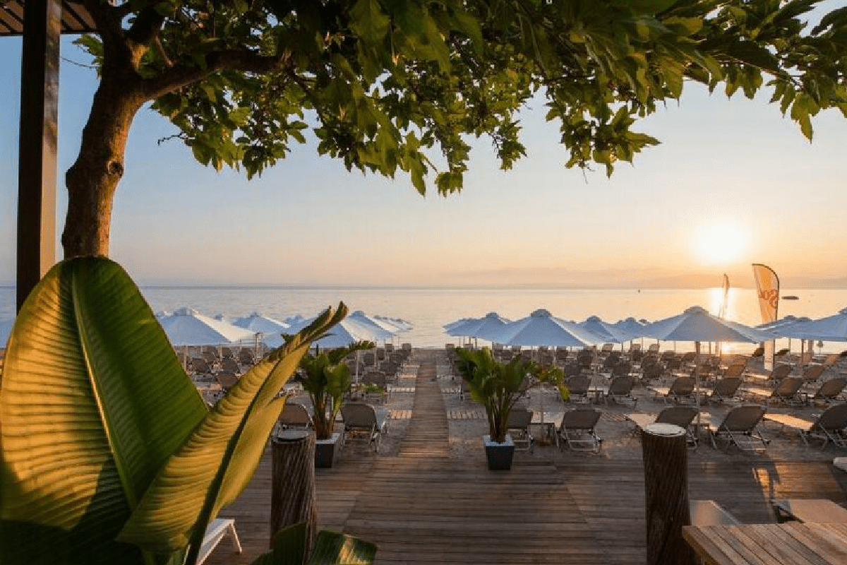 Hotel Ostria Sea Side beach bar