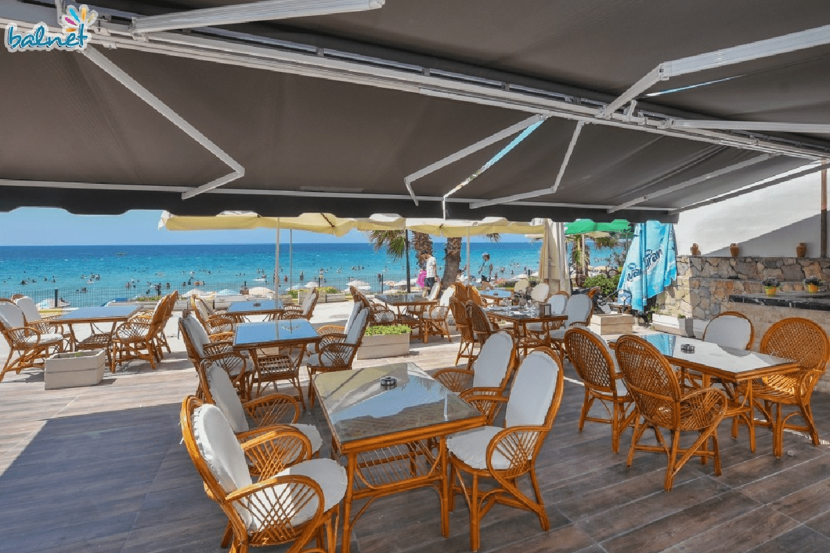 Hotel Ekin beach bar