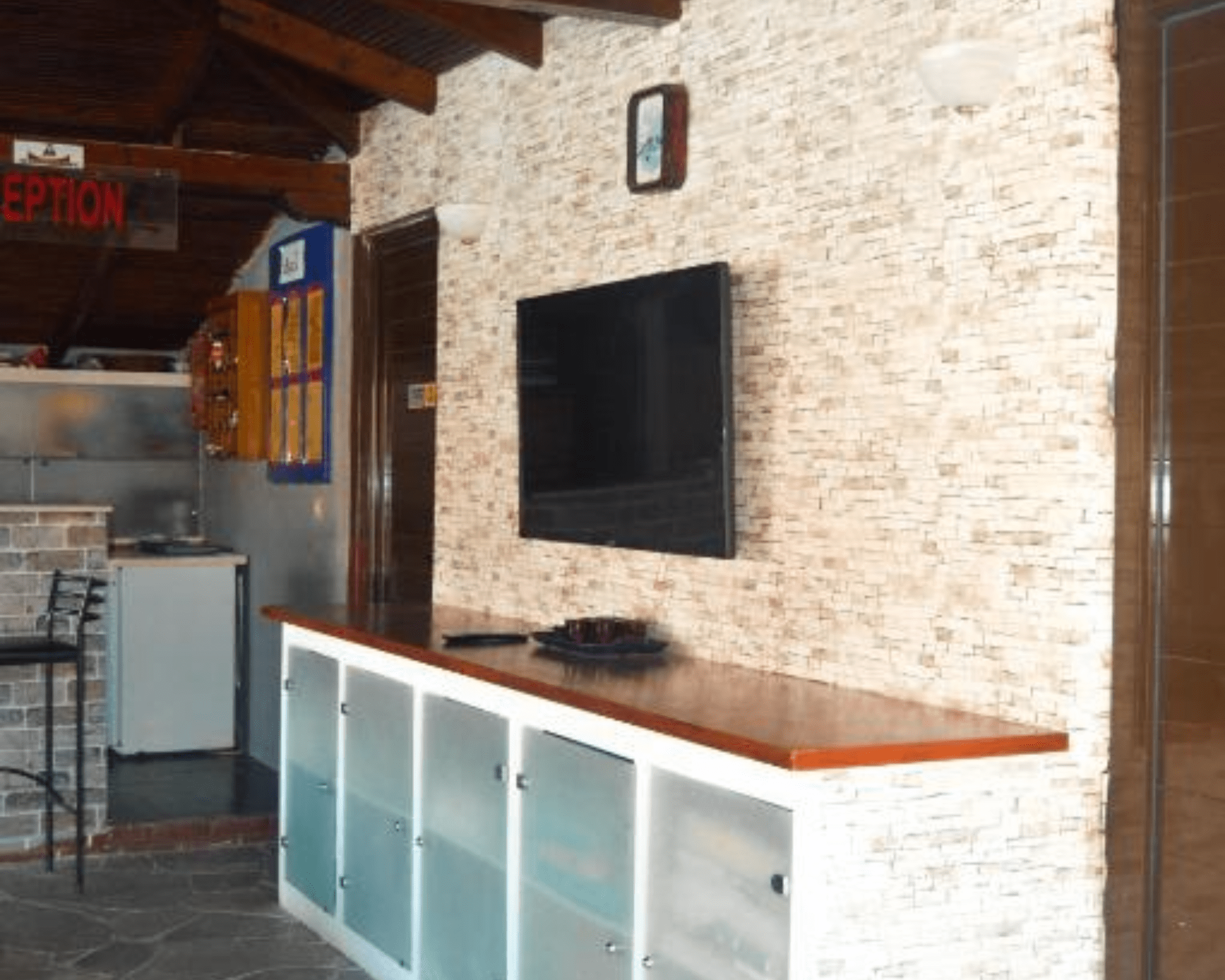 PENNY HOUSE - AquaTravel.rs