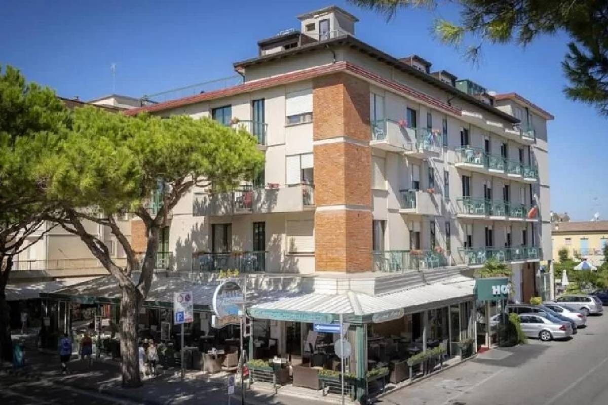 Hotel Harry Lido di Jesolo spolja