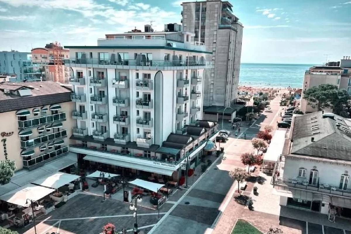 Hotel Margherita Lido di Jesolo spolja