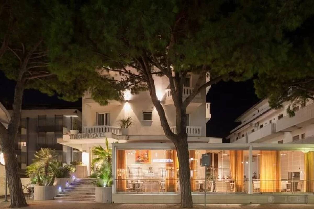Hotel Tropico Lido di Jesolo spolja