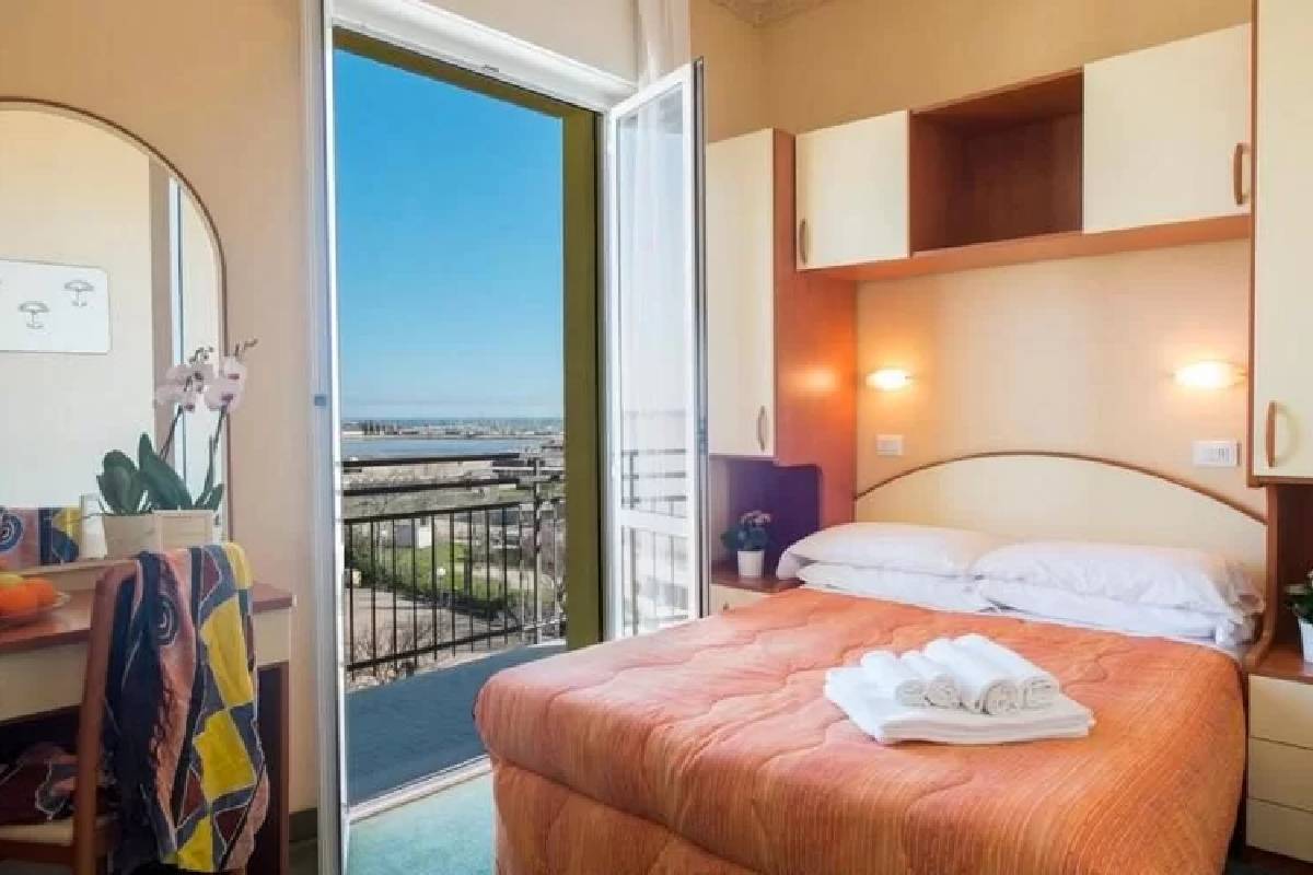 Hotel Crosal Rimini smeštaj