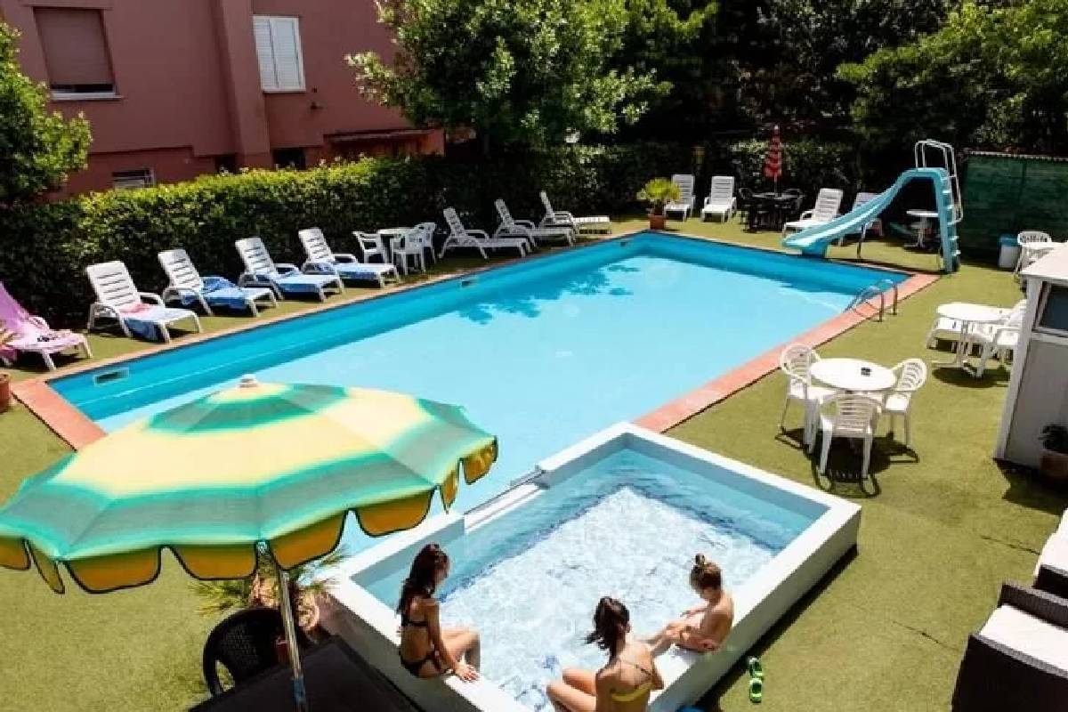 Hotel Simpathy Rimini bazen