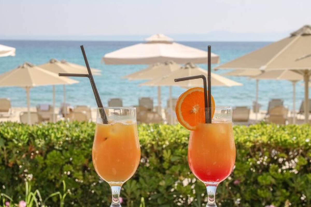 Hotel Aegean Melathron Kalithea beach bar