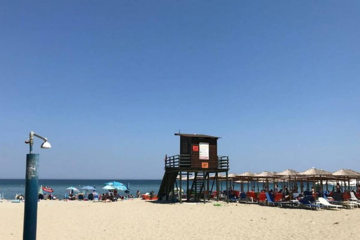 Hotel Aqua Beachfront Olympic Beach plaža
