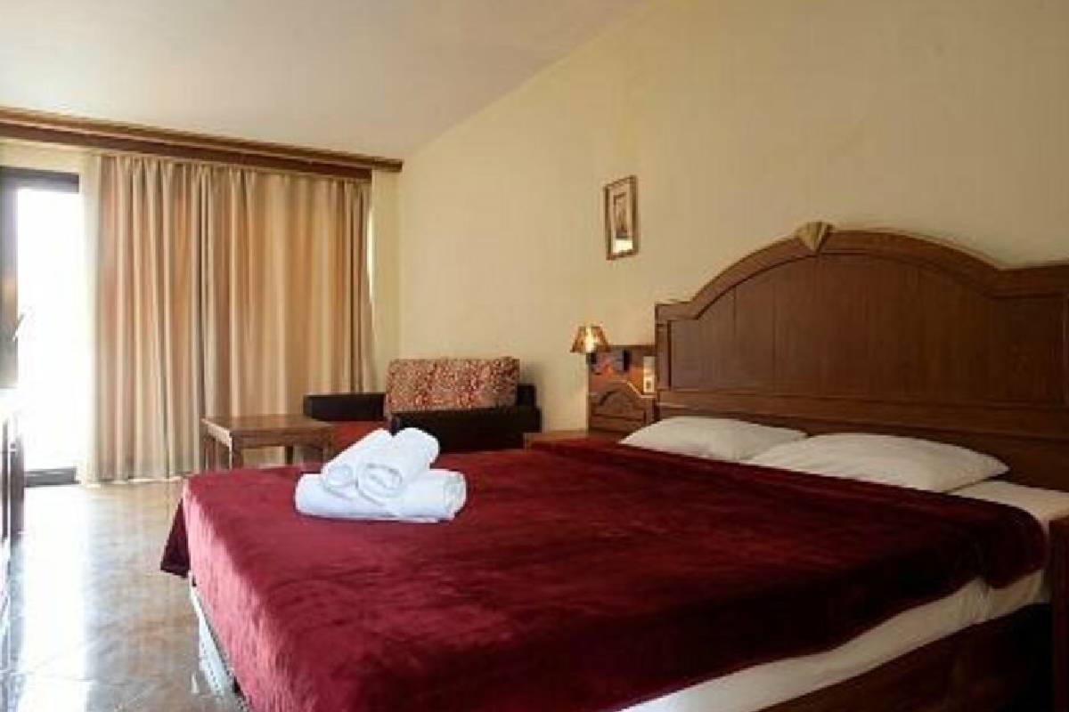 Hotel Toroni Blue Sea smeštaj