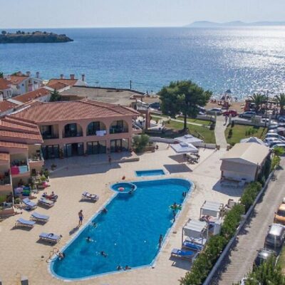 Hotel Toroni Blue Sea pogled na more