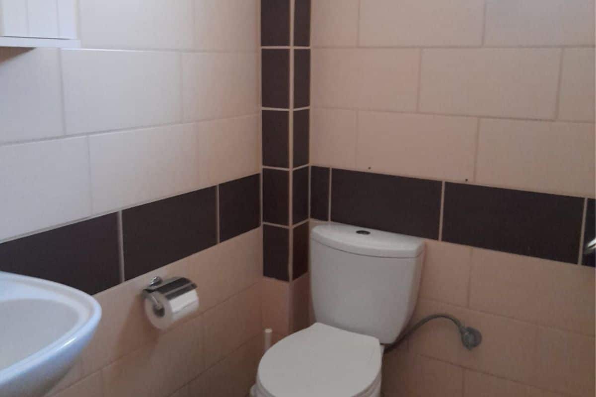 Kupatilo u studiju Vile Thomas u Nei Poriju