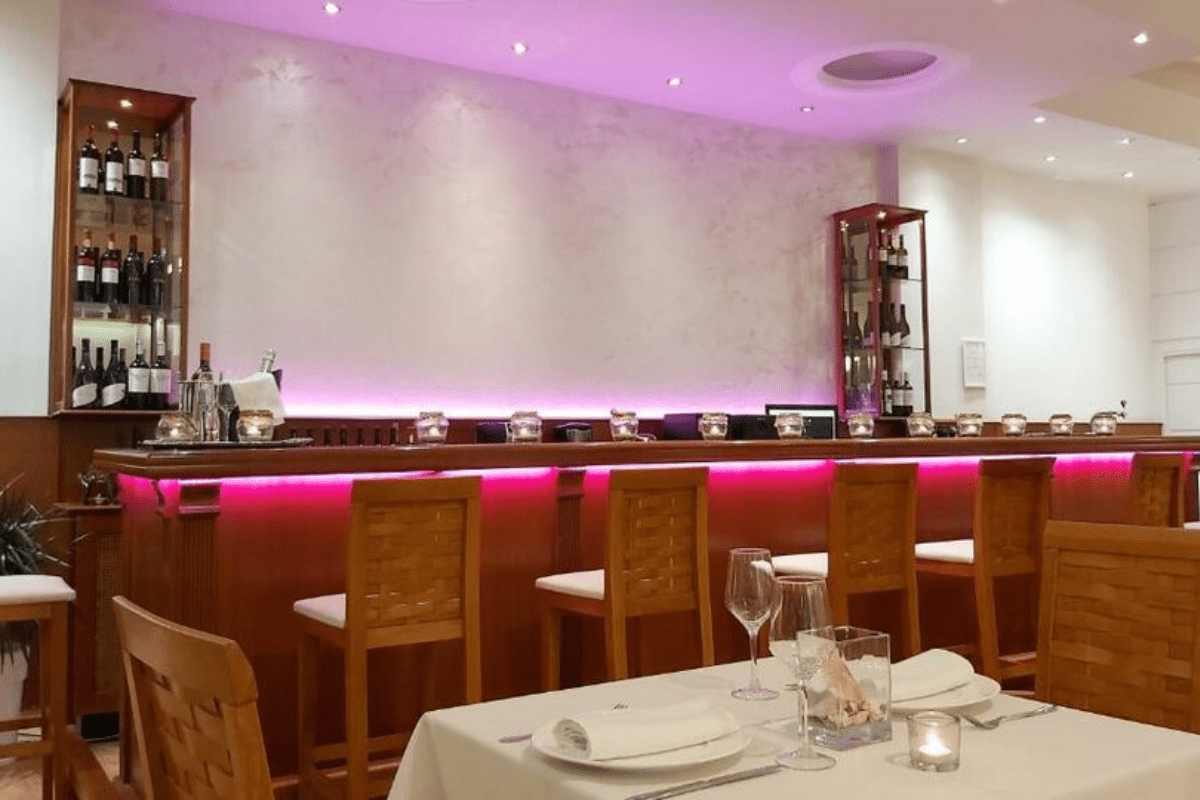 Akrogiali Exclusive Hotel bar